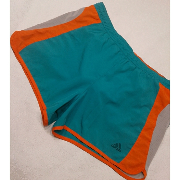 Adidas 3" running shorts size M - Picture 2 of 8